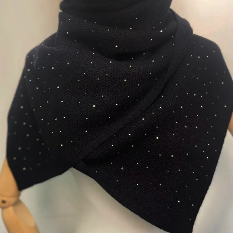 MARJAKURKI Knit Scarf Stud Unisex-3