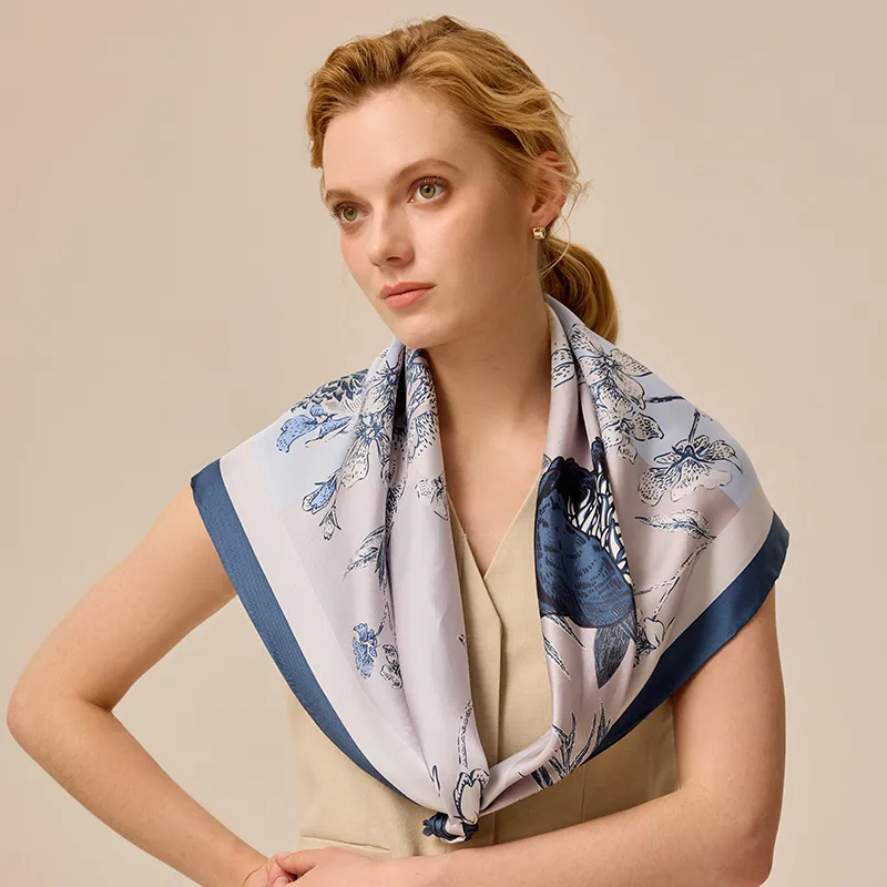 MARJAKURKI Silk Large Scarf Women's-2