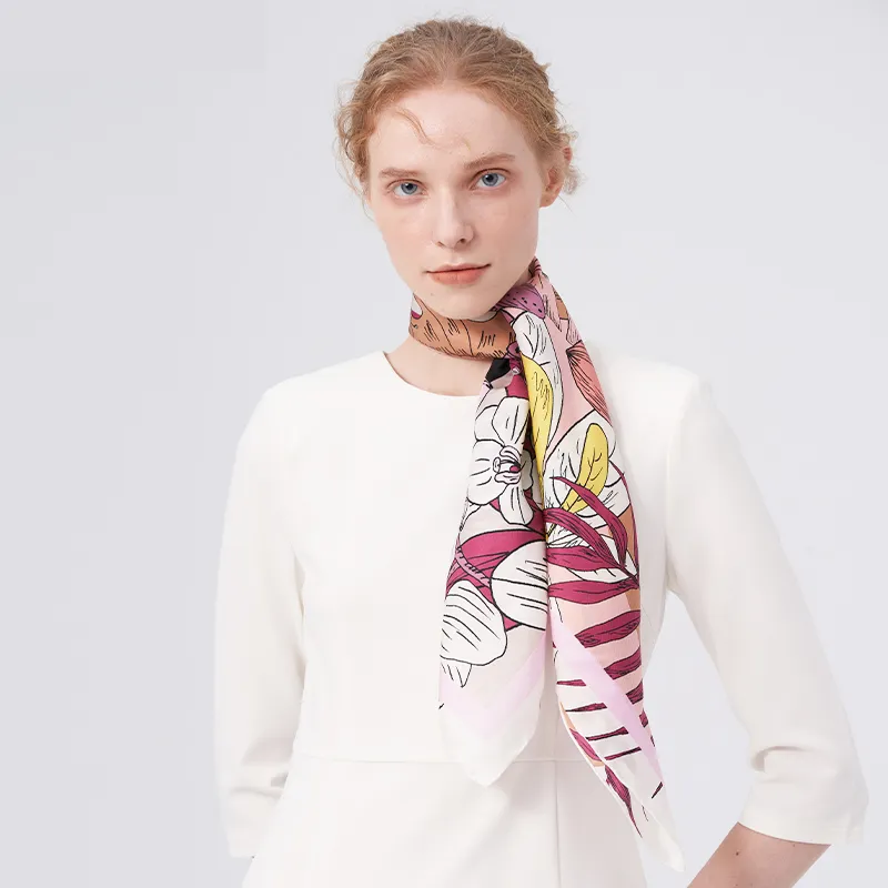 MARJAKURKI Silk Large Scarf Women's-13