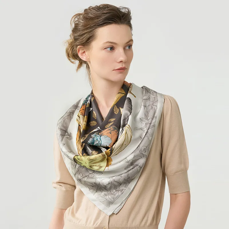 MARJAKURKI Silk Large Scarf Women's-2