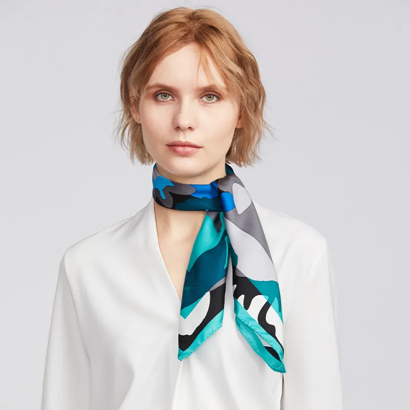 MARJAKURKI Square Scarf Women's-8
