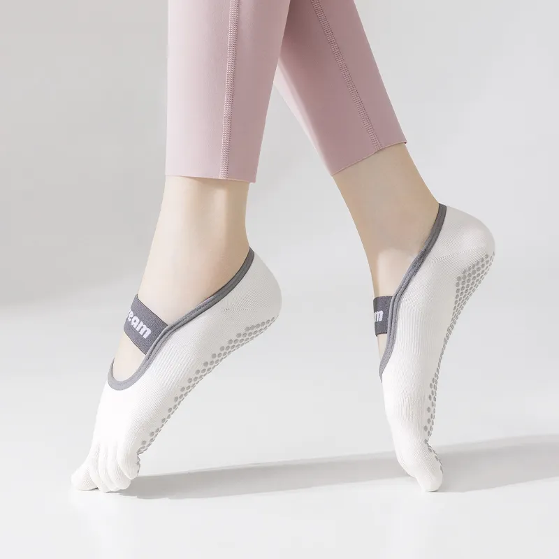 B&C.Room No Show Socks Women's 2 Pack-1