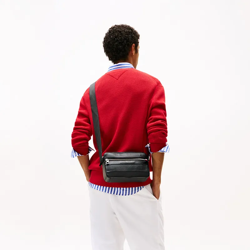 Tommy Hilfiger Central Reporter Messenger Bag-4