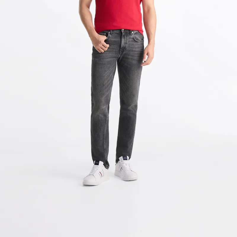 Tommy Hilfiger Leather Logo debossed Sneakers-5