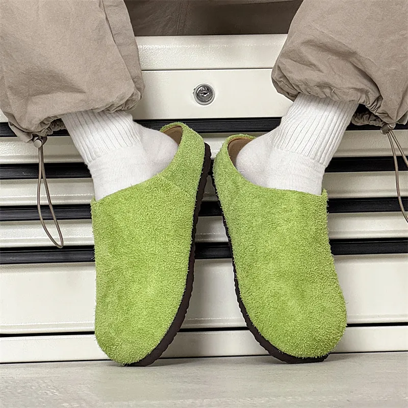 WEISHIBANGWEI Rubber Sole Slip Resistant Closed Toe Slippers Unisex Apple Green-7