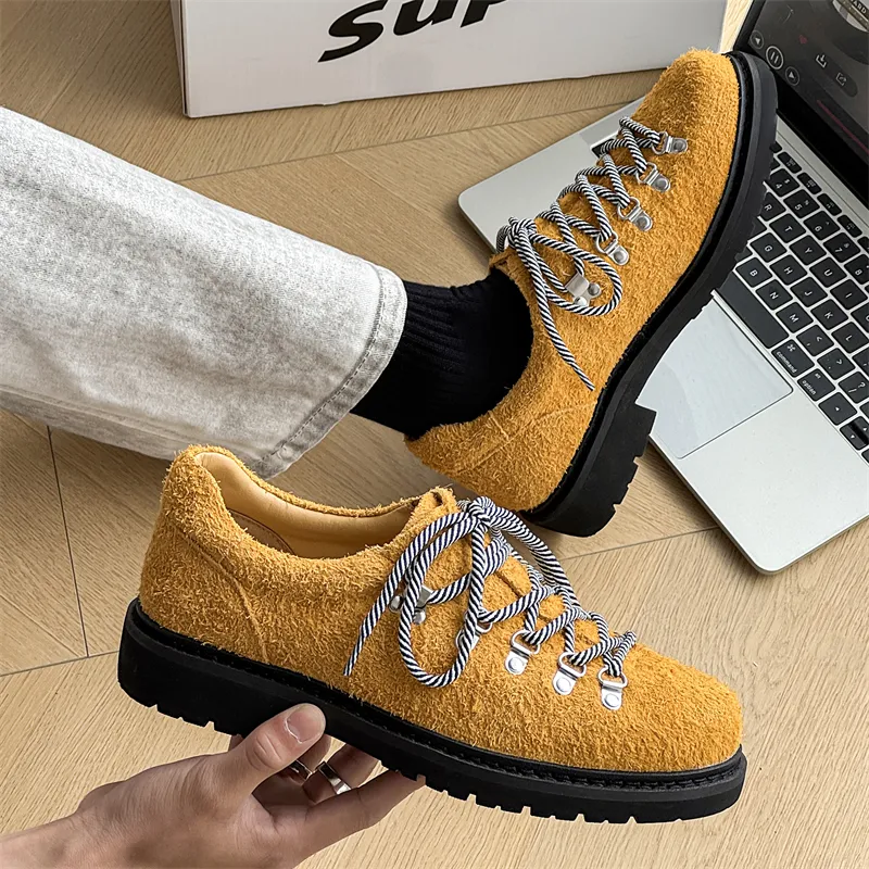 WEISHIBANGWEI Casual Shoes Men's Long Fuzzy Yellow-2