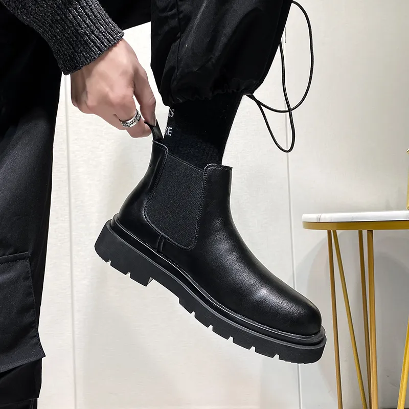 WEISHIBANGWEI Short Chelsea Boots Men's Black-13