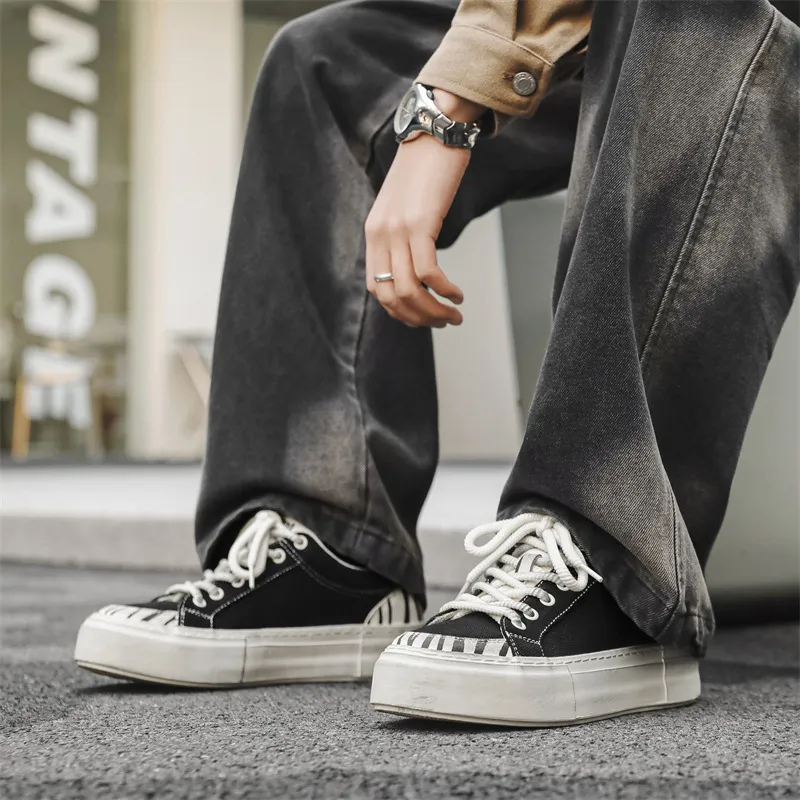 WEISHIBANGWEI Breathable Abrasion Resistant Slip Resistant Low Top Canvas Shoes Men's Black-2