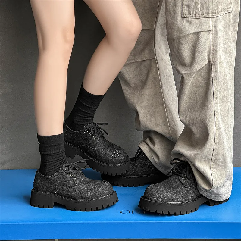 WEISHIBANGWEI Height Increasing Low Top Casual Shoes Unisex Black-2