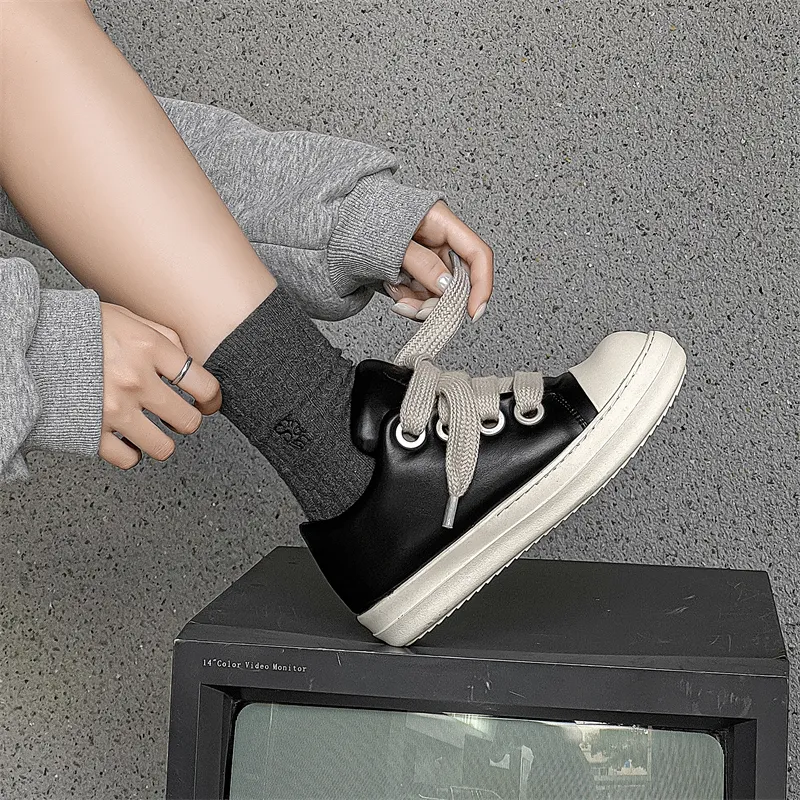WEISHIBANGWEI Low Top Skateboard Shoes Unisex Black-9