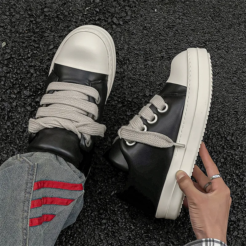 WEISHIBANGWEI Low Top Skateboard Shoes Unisex Black-1