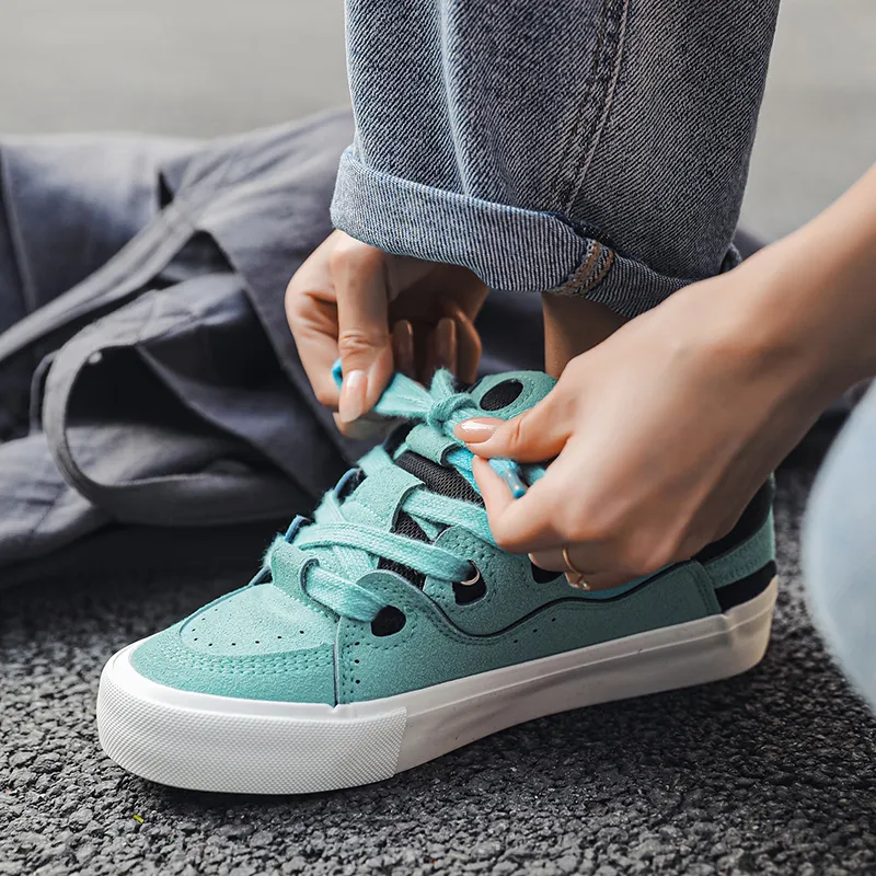 WEISHIBANGWEI Wear resistant Lightweight Breathable And Non slip. Low Top Skateboard Shoes Unisex-2