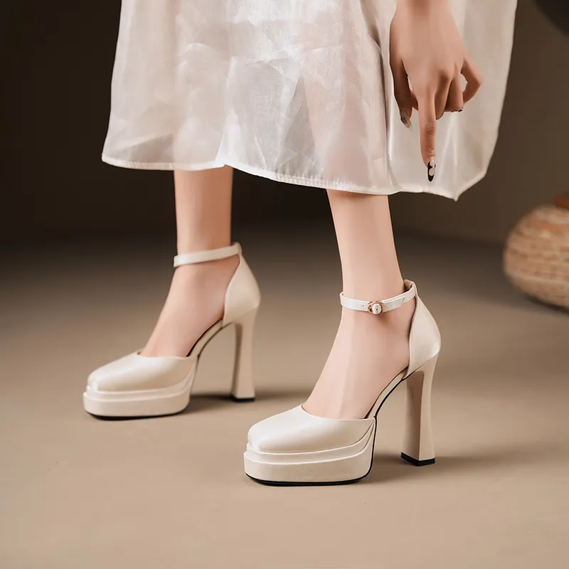 WEISHIBANGWEI Chunky Heel High Heels Women's-1