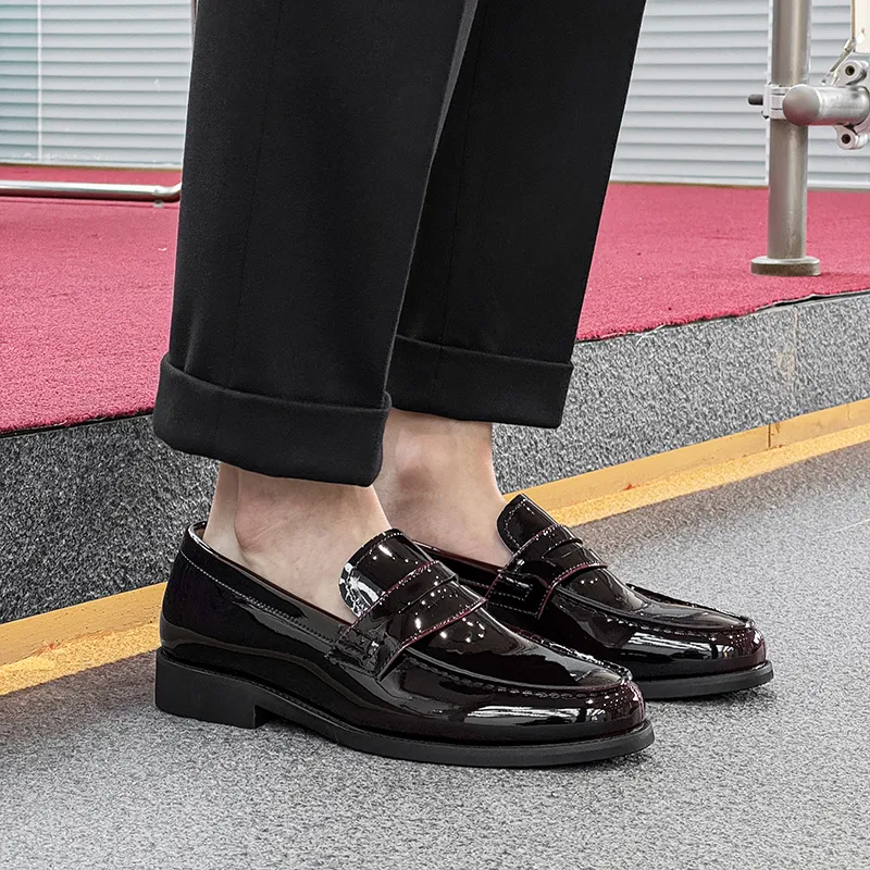 WEISHIBANGWEI Loafers Men's Red-4