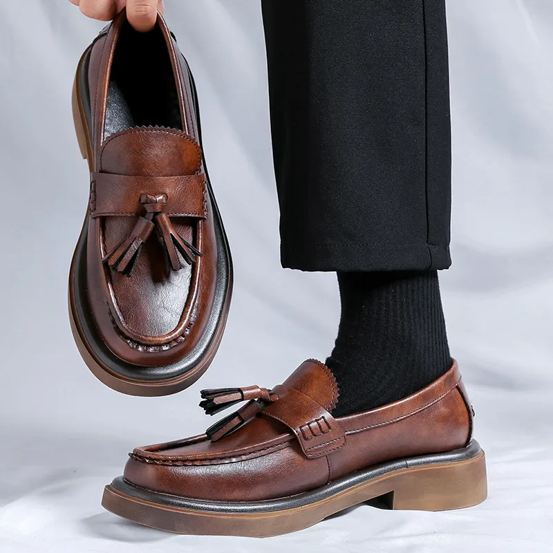 WEISHIBANGWEI Loafers Medium Heel Men's Black-11