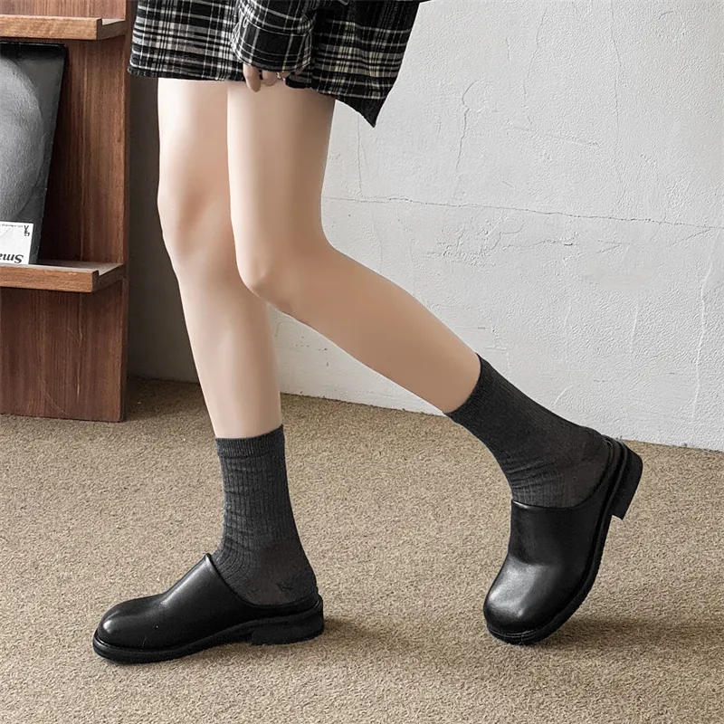WEISHIBANGWEI Closed Toe Slippers Unisex Black-9