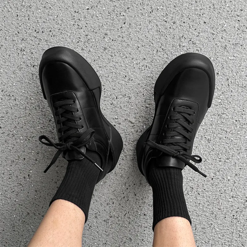 WEISHIBANGWEI Height Increasing Low Top Skateboard Shoes Unisex Black-6