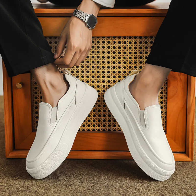 Anti Slip Wear Resistant Low Top Fashion Versatile Skateboard Shoes Men's Ecru And White Shades-1