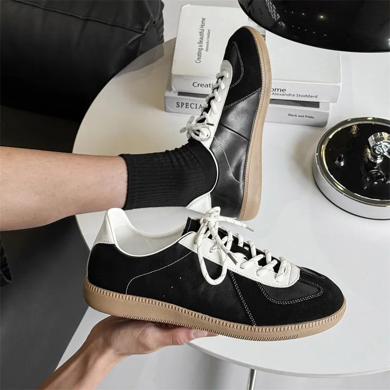 WEISHIBANGWEI Skateboard Shoes Unisex Black-2