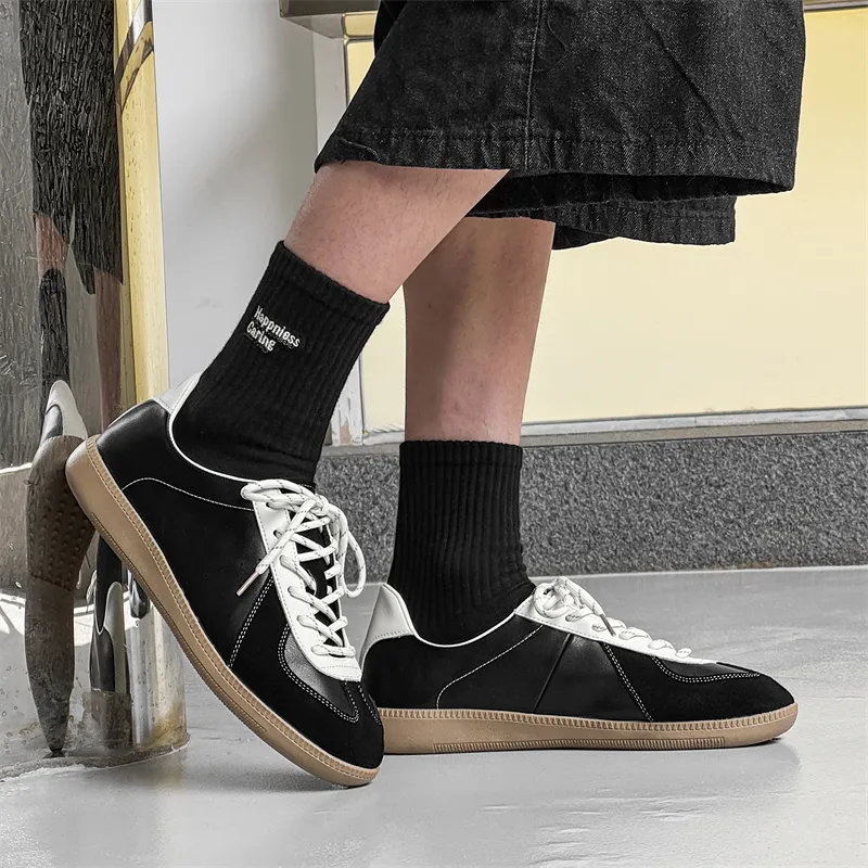 WEISHIBANGWEI Skateboard Shoes Unisex Black-5