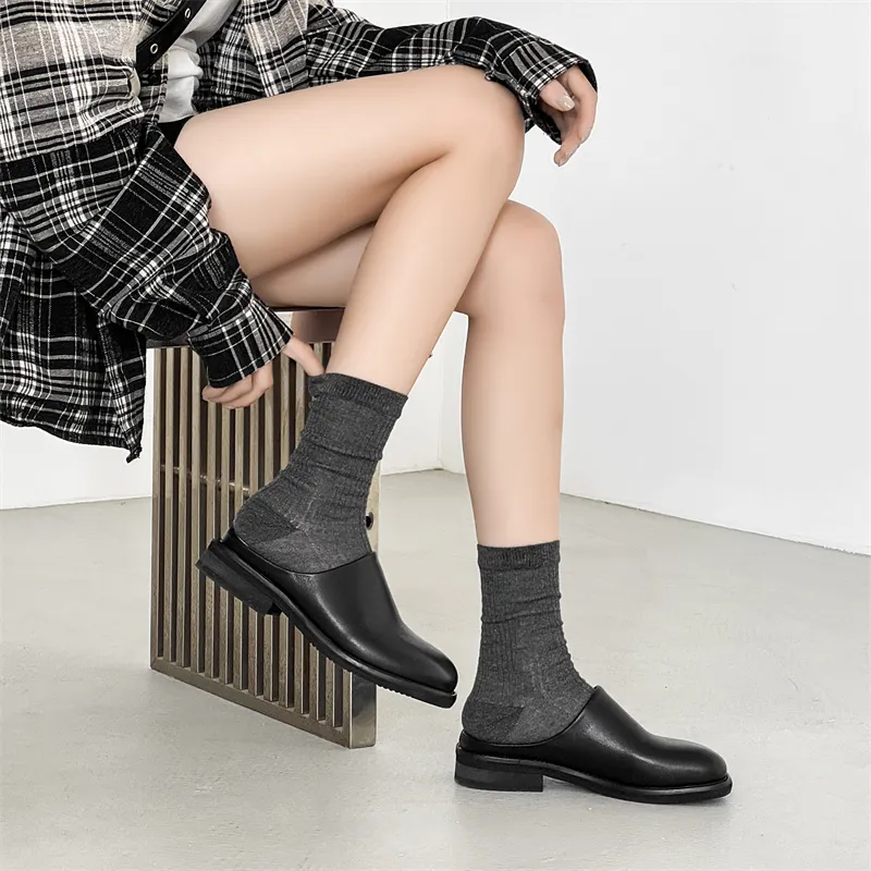 WEISHIBANGWEI Closed Toe Slippers Unisex Black-11