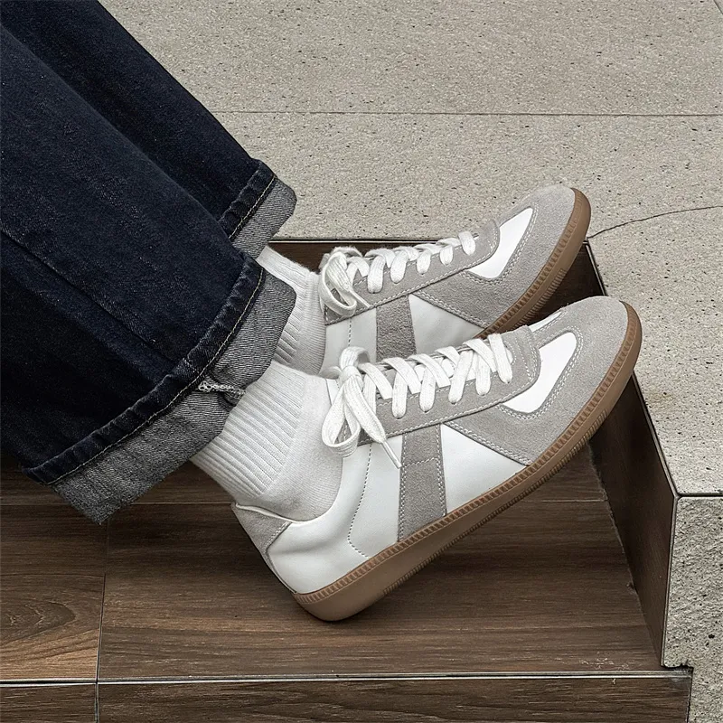 WEISHIBANGWEI Low Top Skateboard Shoes Unisex White-4