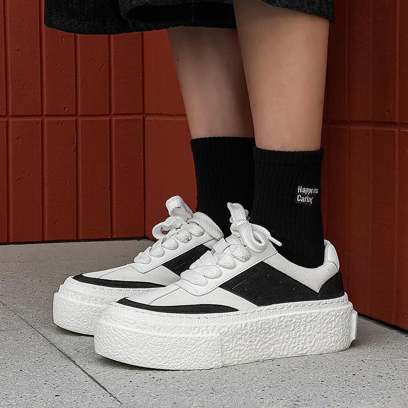 WEISHIBANGWEI Height Increasing Low Top Skateboard Shoes Men's Black White-4