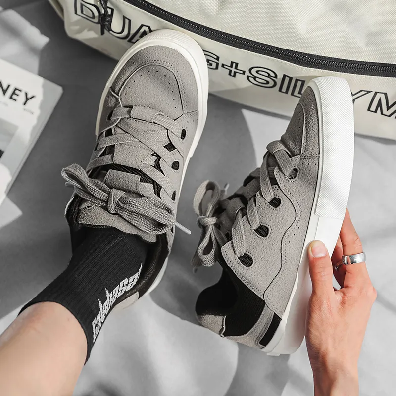 WEISHIBANGWEI Wear resistant Lightweight Breathable And Non slip. Low Top Skateboard Shoes Unisex-27
