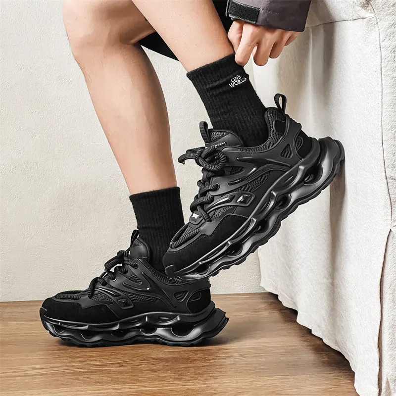 WEISHIBANGWEI Breathable Height Increase Low Top Chunky Sneakers Men's-6