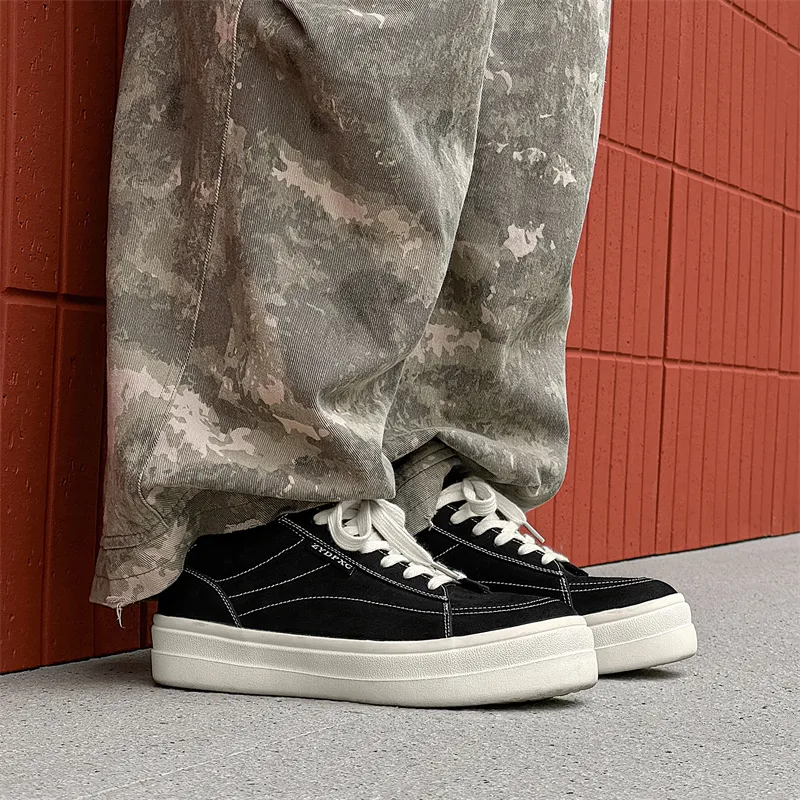 WEISHIBANGWEI Height Increasing Low Top Canvas Shoes Men's Black-6