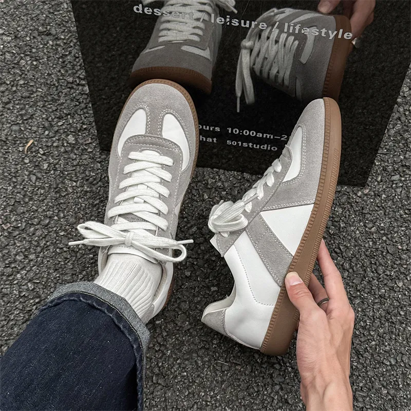 WEISHIBANGWEI Low Top Skateboard Shoes Unisex White-2
