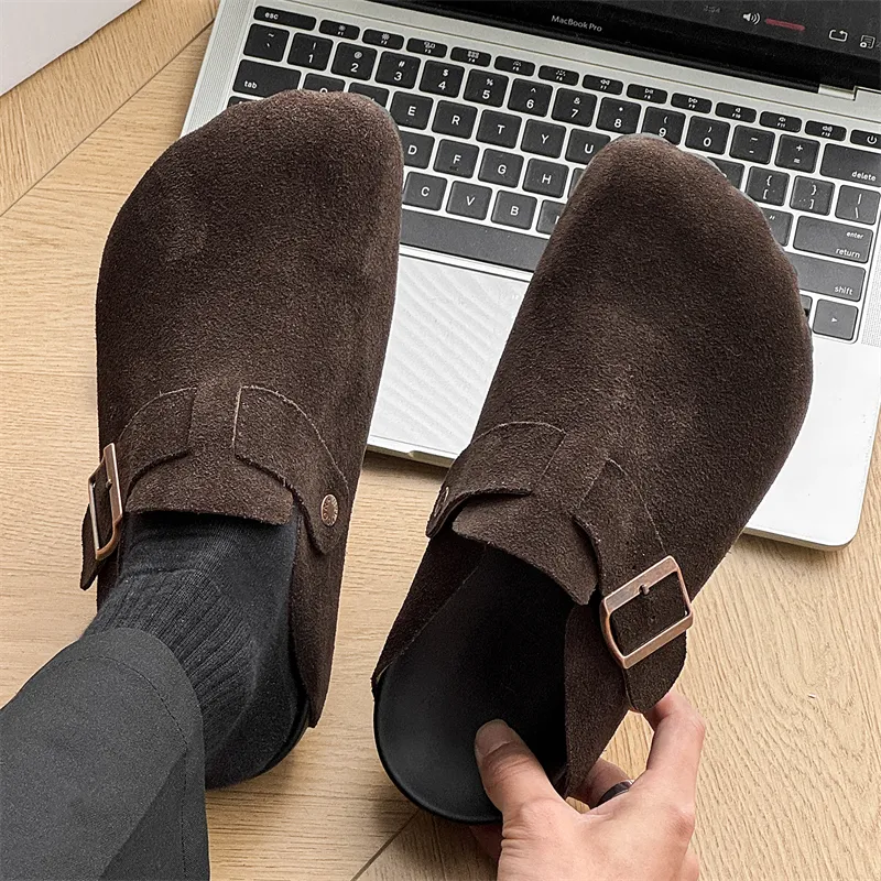 WEISHIBANGWEI Rubber Sole Slip Resistant Closed Toe Slippers Men's Dark Coffee-1