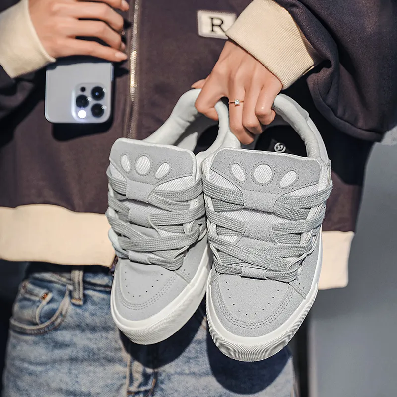 WEISHIBANGWEI Wear resistant Lightweight Breathable And Non slip. Low Top Skateboard Shoes Unisex-12