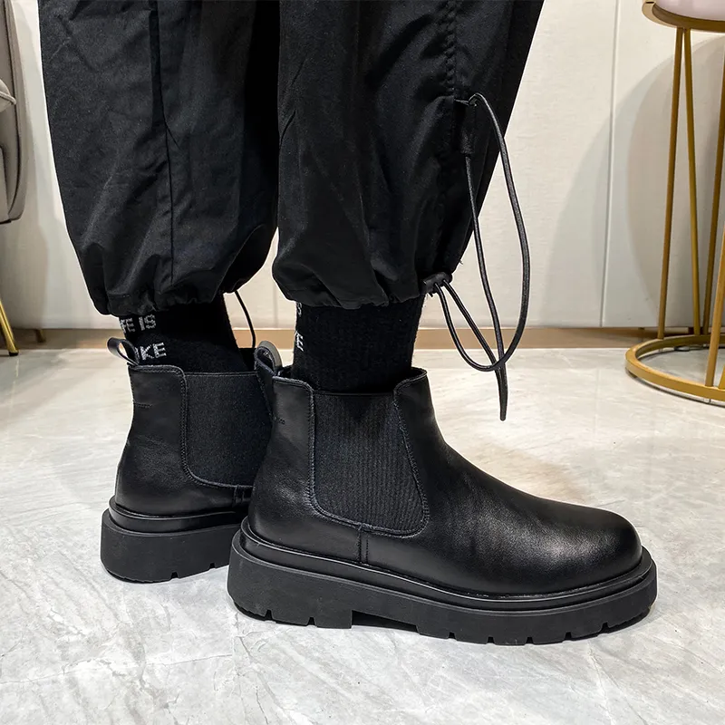 WEISHIBANGWEI Short Chelsea Boots Men's Black-15