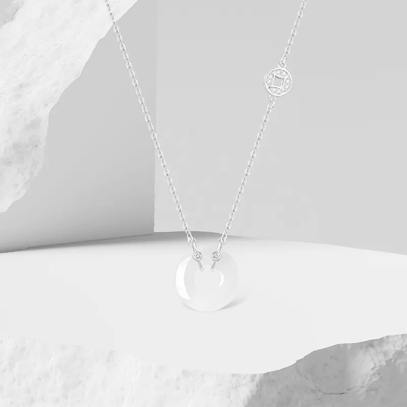 Thuban Ark Chalcedony Necklaces Women's-1