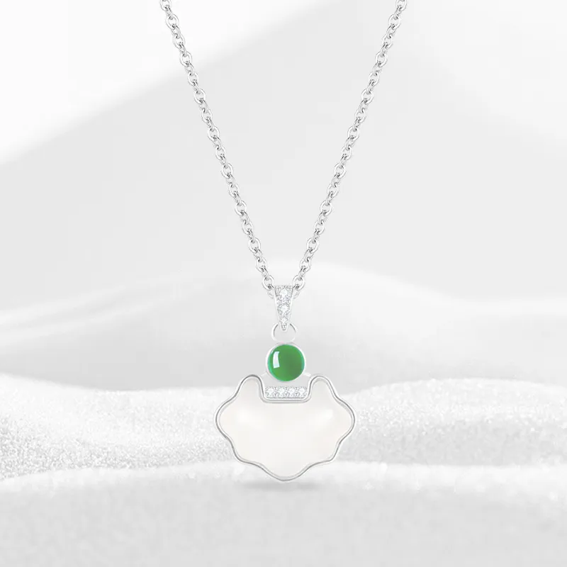 Thuban Ark Chalcedony Necklaces Women's-1