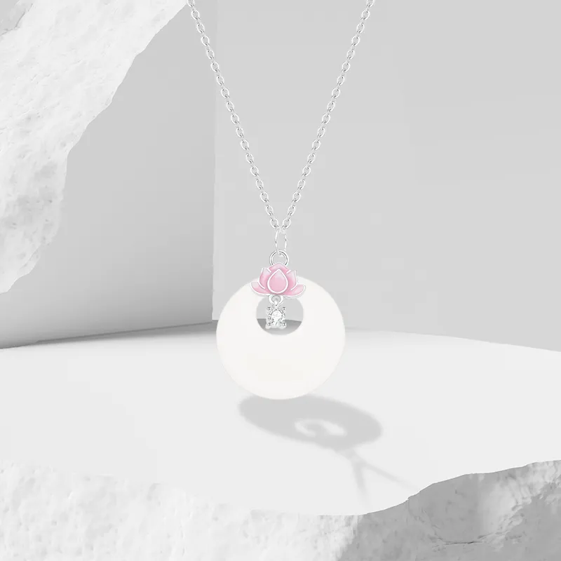 Thuban Ark Chalcedony Necklaces Women's-2