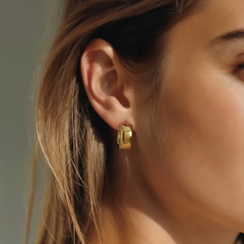 YPYN Titanium Steel Stud Earrings Women's Gold-1