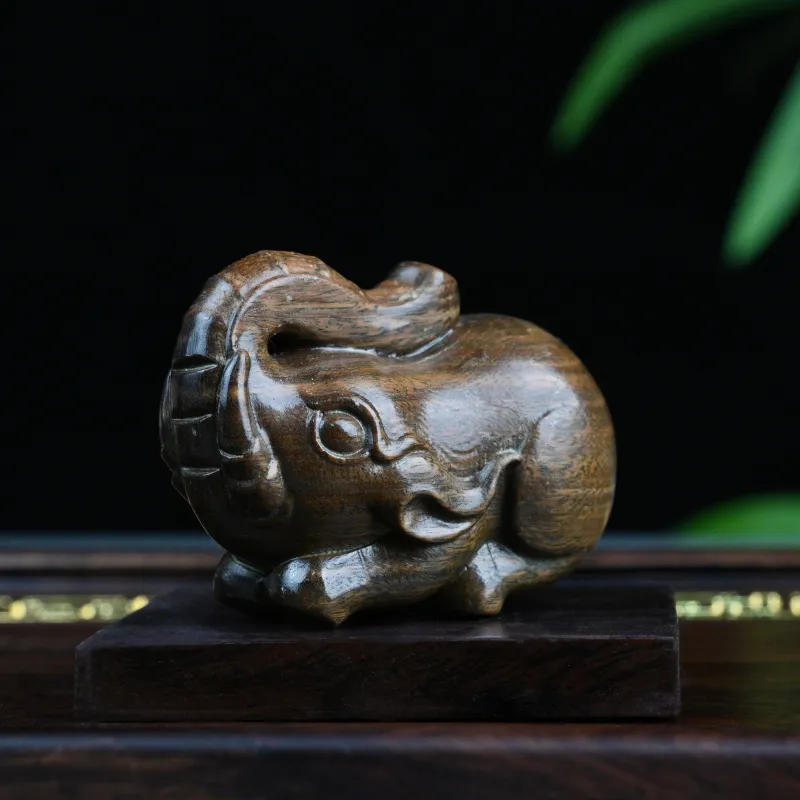 Tianzong Green Sandalwood Ornaments Unisex-4