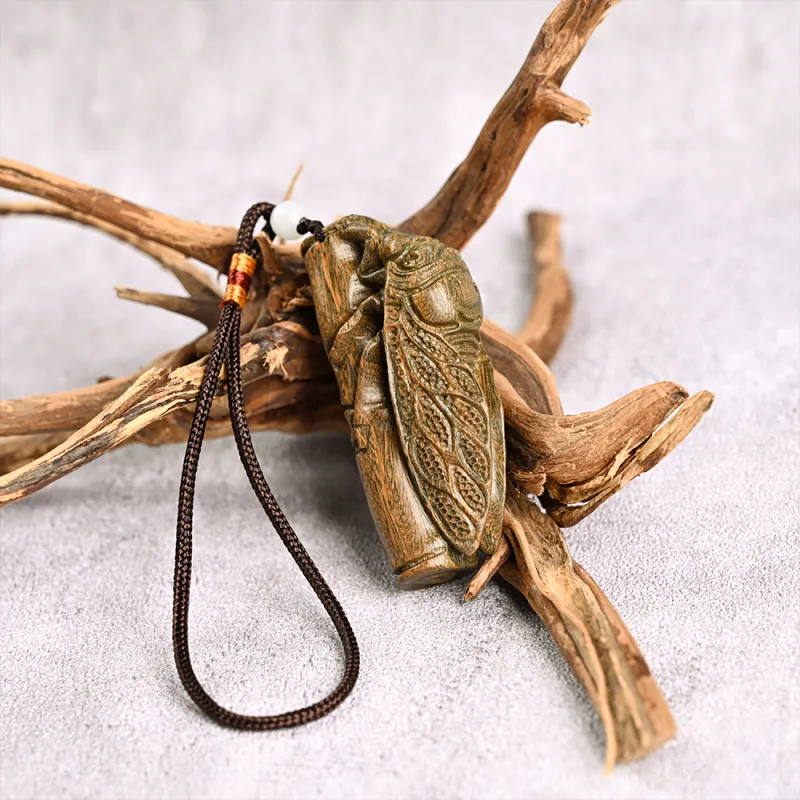 Tianzong Green Sandalwood Collectible Unisex-1