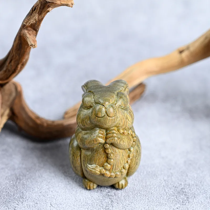 Tianzong Green Sandalwood Ornaments Unisex-1