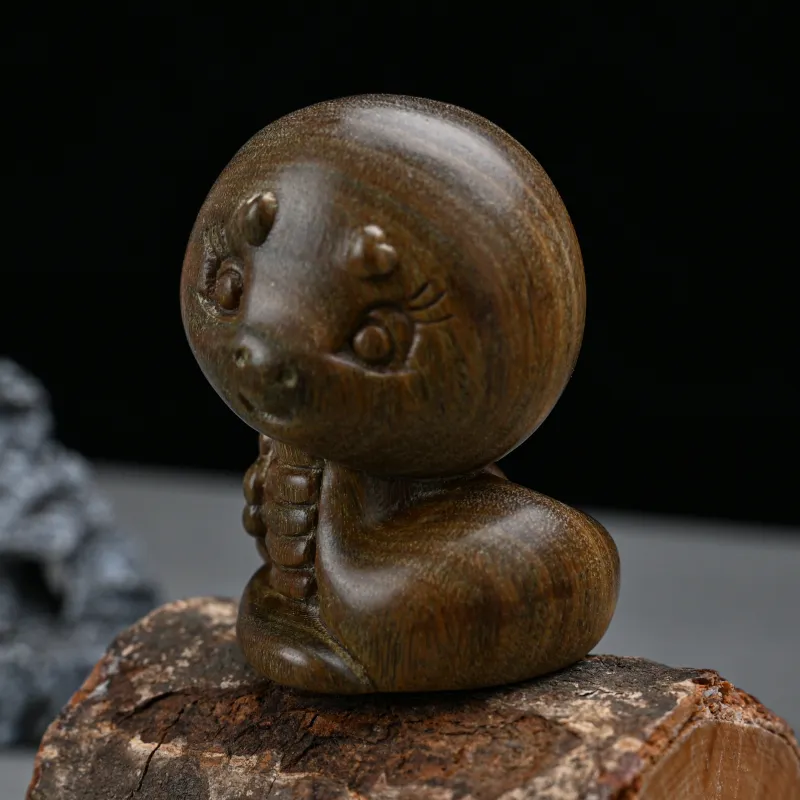 Tianzong Green Sandalwood Ornaments Unisex-4