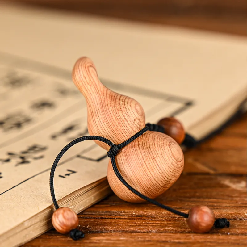 Tianzong Green Sandalwood Collectible Unisex-9