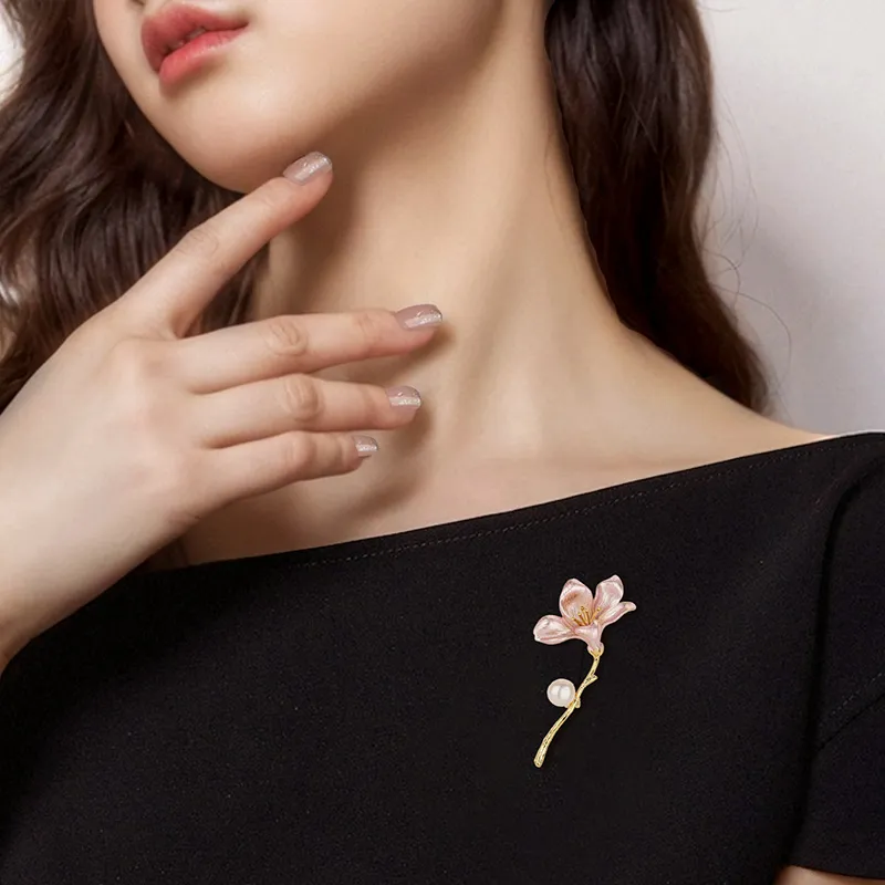 Encounter Gift Pearl Brooches Women's-4