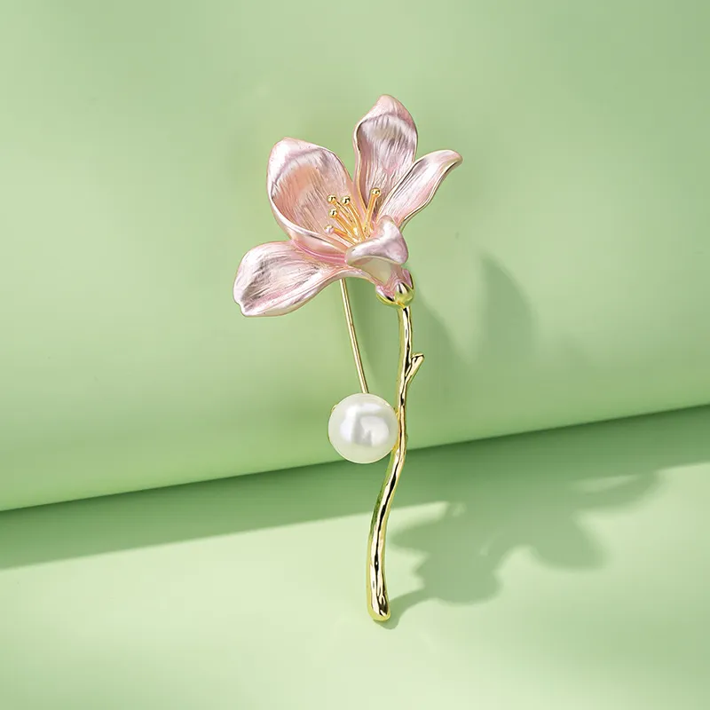 Encounter Gift Pearl Brooches Women's-5