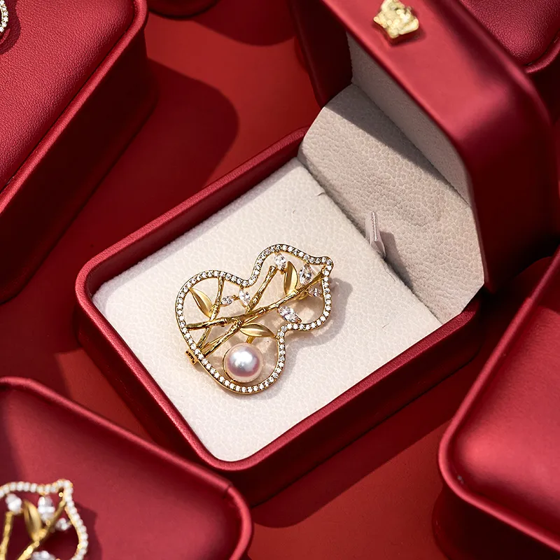 Encounter Gift Pearl Brooches Women's-4