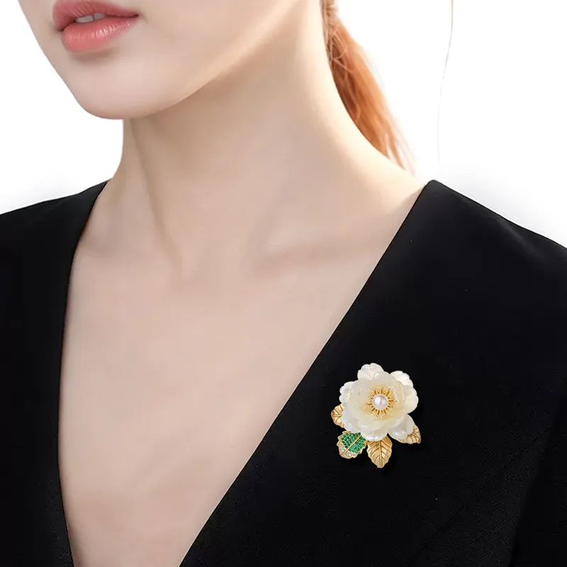 Encounter Gift Pearl Brooches Women's-2