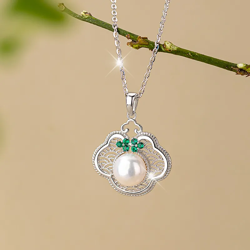 Encounter Gift Freshwater Pearl Necklaces Women's-1