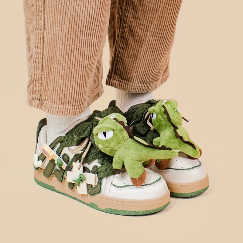 A&M Anti Slip Wear Resistant Low Top Skateboard Shoes Women's Olive Green-1