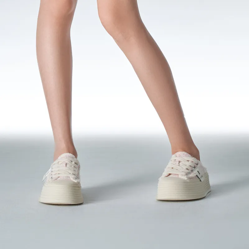 ST&SAT Closed Toe Slippers Women's-23
